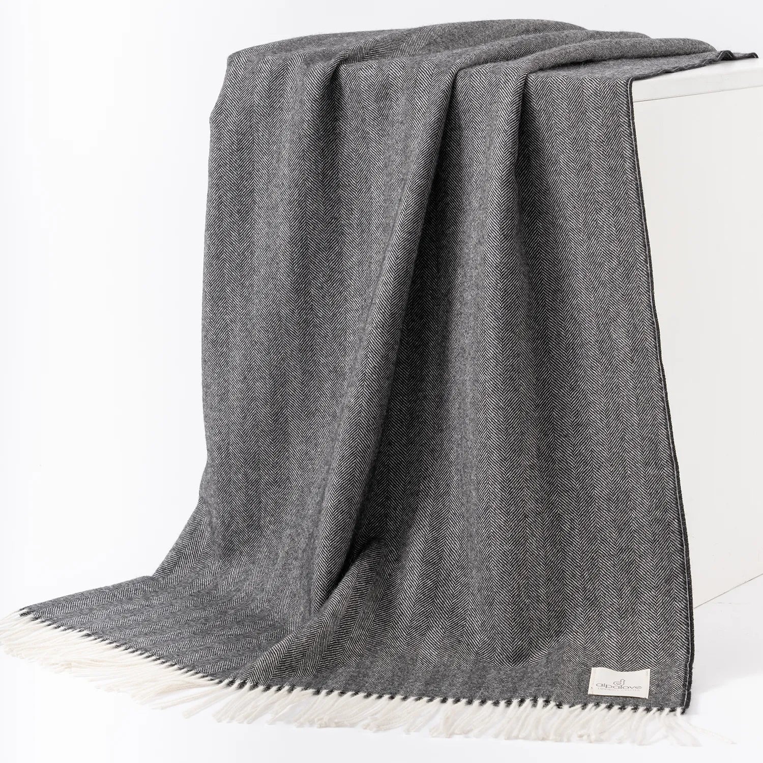 HERRINGBONE Fringes